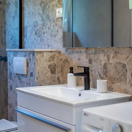 Apartment Nevena *